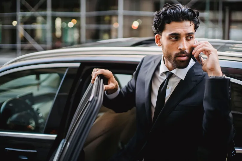 Before the Dashboard Opens: How America's CEOs Really Consume Intelligence